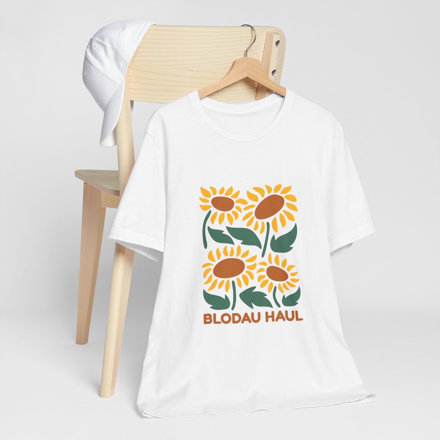 Sunflower Graphic Tee — 'Blodau Haul' Welsh Floral T‑Shirt