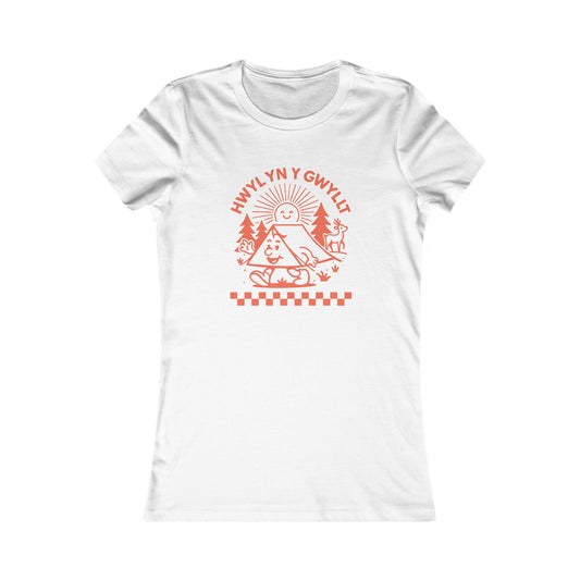Women's Retro Camping Tee — 'Hwyl yn y Gwyllt'