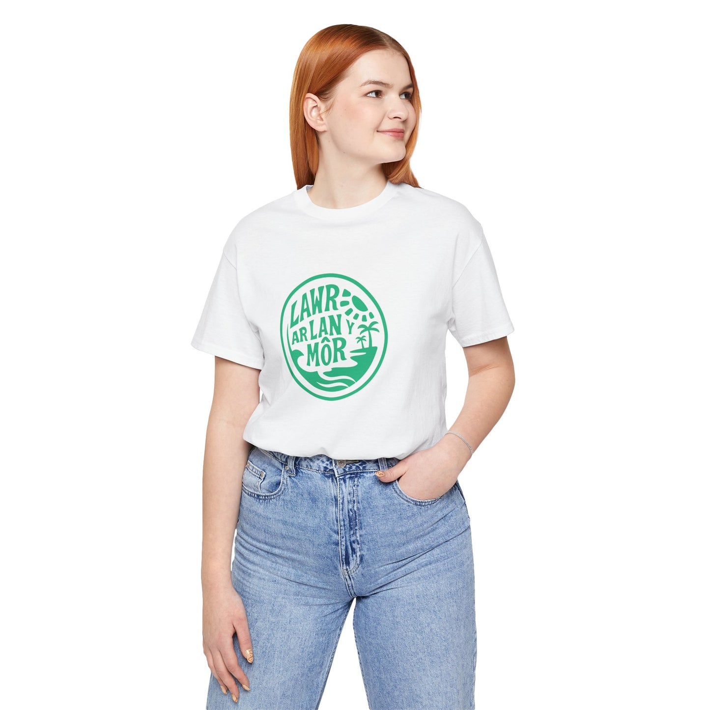 'Lawr Ar Lan y Môr' Coastal Welsh Graphic Tee (Unisex)