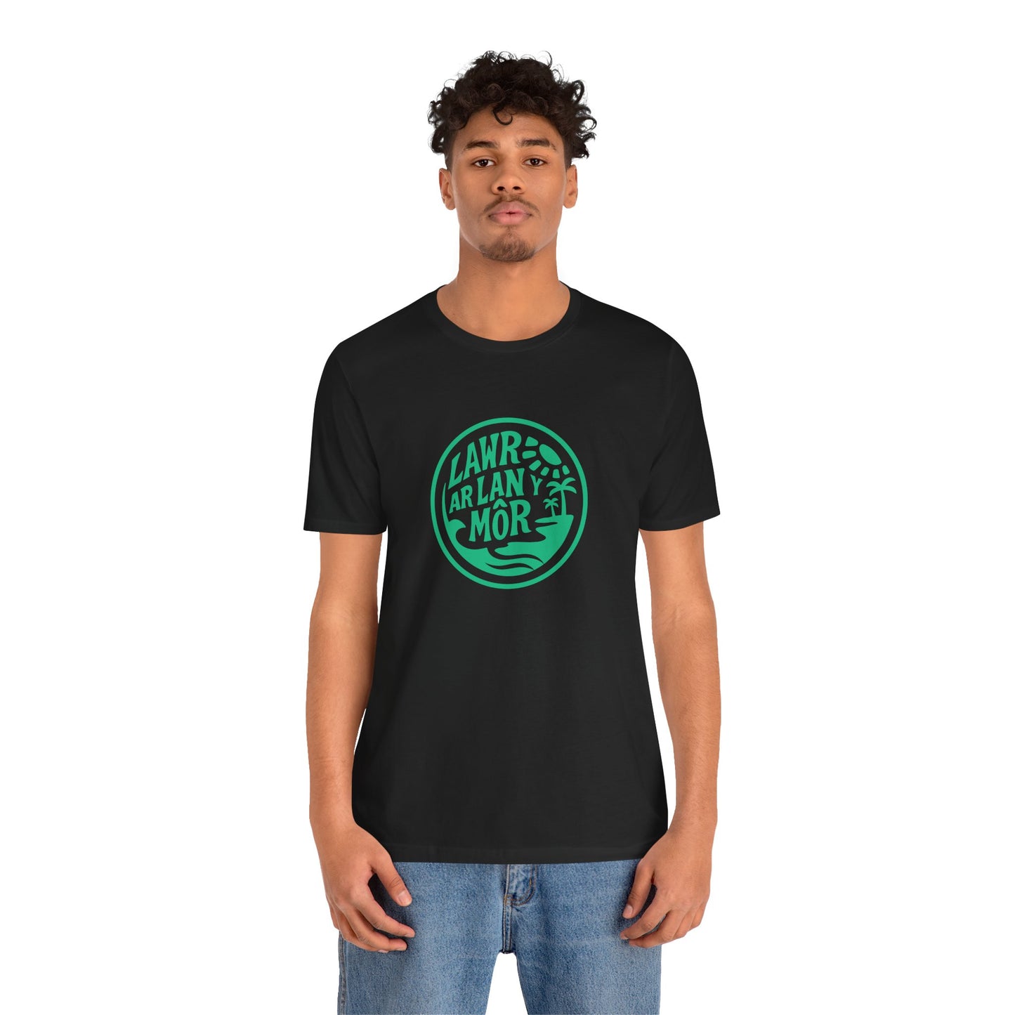 'Lawr Ar Lan y Môr' Coastal Welsh Graphic Tee (Unisex)