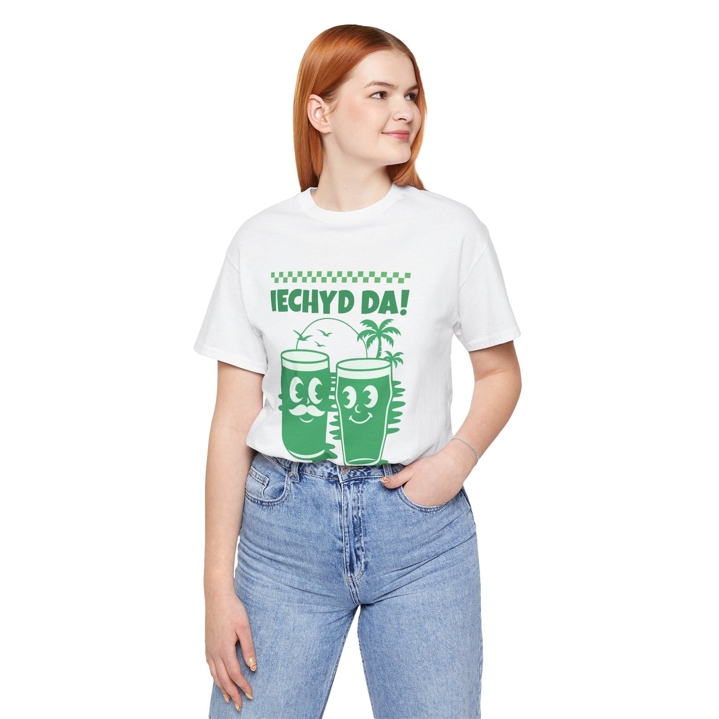 Retro 'Iechyd Da' Unisex T-Shirt - Welsh Language Tee