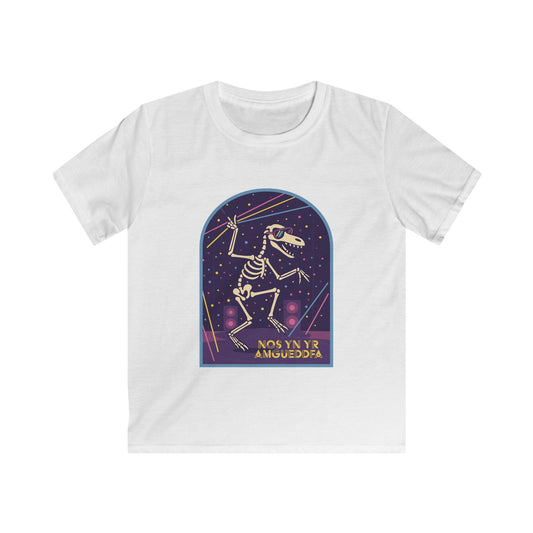 Night in the Museum Dancing Dinosaur Welsh Kids T-Shirt - Nos yn yr Amgueddfa