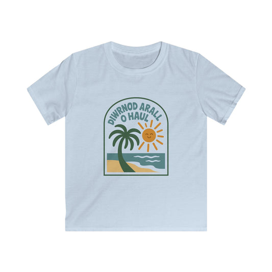 Retro Kids Beach T-Shirt – 'Diwrnod Arall O Haul'