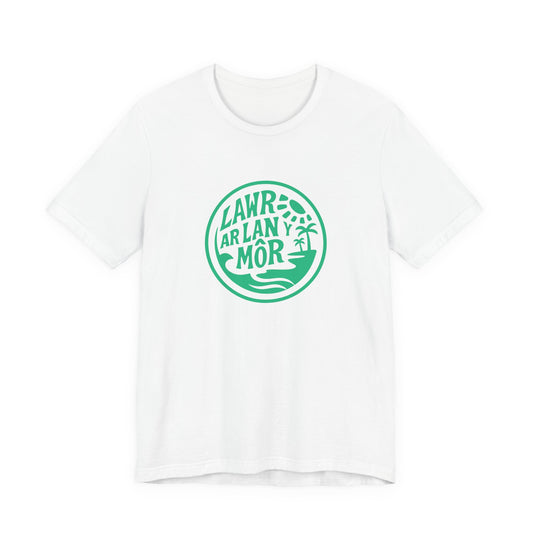 'Lawr Ar Lan y Môr' Coastal Welsh Graphic Tee (Unisex)